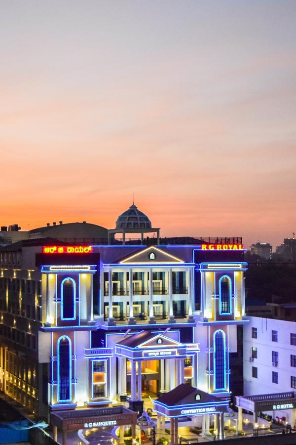 Rg Royal Hotel Bangalore Bagian luar foto
